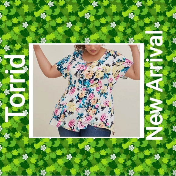 torrid Tops - Torrid size 2, baby doll Rayon slub tie front top